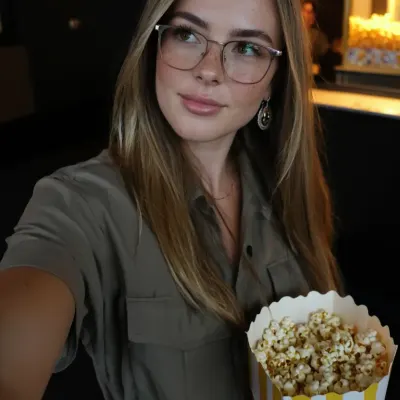 Виолетта, 24